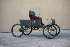 Oldsmobile Model R "Curved Dash" Runabout (1901) - angeboten als Lot 210 an der RM/Sotheby's Versteigerung in Hershey am 11./12. Oktober 2018