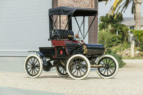 Oldsmobile Model R 'Curved Dash' Runabout (1903) - als Lot 008 angeboten an der Bonhams Quail Versteigerung am 19. August 2022 Oldsmobile Model R 'Curved Dash' Runabout (1903) - als Lot 008 angeboten an der Bonhams Quail Versteigerung am 19. August 2022