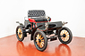Oldsmobile Model R "Curved-Dash" Runabout (1903) – als Lot 112 an der London-Versteigerung 2025 von RM Sotheby's (© Simon Clay / RM Sotheby's, 2025) Oldsmobile Model R "Curved-Dash" Runabout (1903) – als Lot 112 an der London-Versteigerung 2025 von RM Sotheby's (© Simon Clay / RM Sotheby's, 2025)
