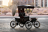 Oldsmobile Model R 'Curved-Dash' Runabout (1903) - als Lot 122 an der RM Sotheby’s Arizona Versteigerung 2025 (© Patrick Ernzen - Courtesy RM/Sotheby's, 2024) Oldsmobile Model R 'Curved-Dash' Runabout (1903) - als Lot 122 an der RM Sotheby’s Arizona Versteigerung 2025 (© Patrick Ernzen - Courtesy RM/Sotheby's, 2024)