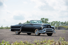 Oldsmobile Ninety-Eight Convertible (1953) - als Lot 201 an der RM/Sotheby’s Hershey Versteigerung 2024