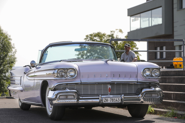Oldsmobile Ninety-Eight Convertible Coupé (1958) – Albisgütli Classic Cars & Bikes Oktober 2023