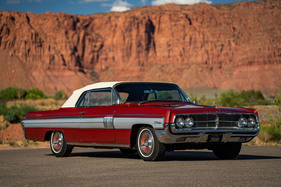 Oldsmobile Starfire Convertible (1962) - Lot 452 an der RM/Sotheby's Hershey Versteigerung vom 4./5. Oktober 2023