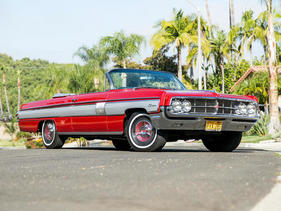 Oldsmobile Starfire Convertible (1962) - als Lot 042 an der Bonhams Quail Lodge Versteigerung am 24. August 2018