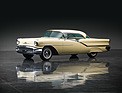 Oldsmobile Starfire Ninety-Eight Holiday Hardtop Coupe (1957) - angeboten als Lot 152 an der RM Auction "Don Davis Collection" am 27. April 2013
