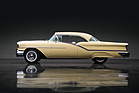 Oldsmobile Starfire Ninety-Eight Holiday Hardtop Coupe (1957) - angeboten als Lot 152 an der RM Auction "Don Davis Collection" am 27. April 2013