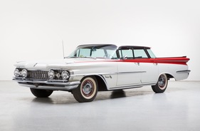 Oldsmobile Super 88 Holiday (1959) - als Lot 33 an der Auctionata Versteigerung 359 am 24. November 2015