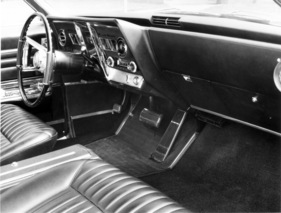 Oldsmobile Toronado (1965) - flacher Boden dank Frontmotor und -antrieb