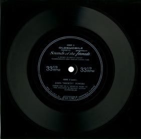 Oldsmobile Toronado (1966) - Schallplatte als Marketinginstrument - Tonträger