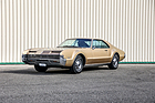 Oldsmobile Toronado (1966) - als Lot 157 angeboten an der RM/Sotheby's St. Moritz Versteigerung vom 15. September 2023