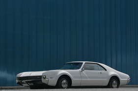 Oldsmobile Toronado (1967) - Schlanke Form, monumentale Dimensionen Oldsmobile Toronado (1967) - Schlanke Form, monumentale Dimensionen