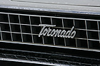 Oldsmobile Toronado (1967) - Toronado-Schriftzug auf dem Kühlergrill
