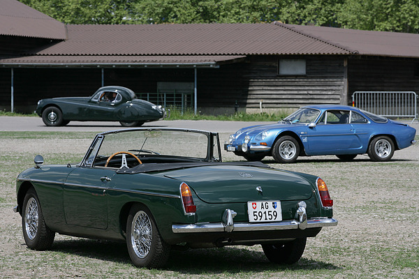Oldtimer Sunday Morning Meeting in Zug - Mai 2011 - MG B