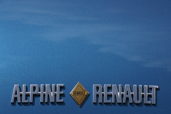 Oldtimer Sunday Morning Meeting in Zug - Mai 2011 - Renault Alpine A 110