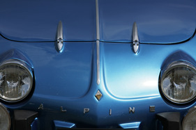 Oldtimer Sunday Morning Meeting in Zug - Mai 2011 - Renault Alpine A 110