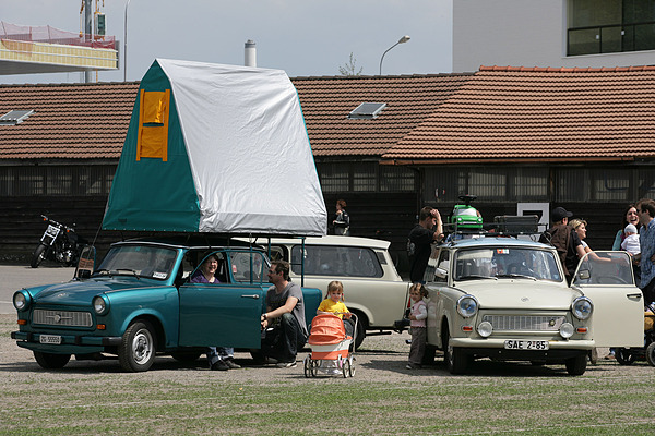 Oldtimer Sunday Morning Meeting in Zug - Mai 2011 - Trabant