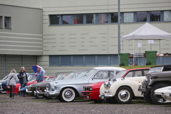 Oldtimer und Youngtimer wild durcheinandergemischt - Albisgütli Classics - Cars & Bikes August 2021