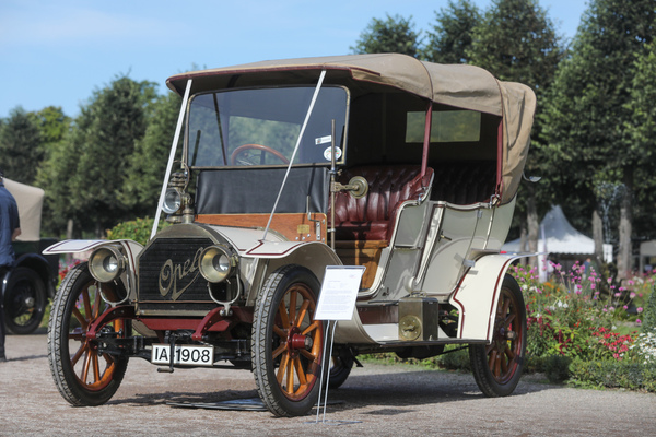 Opel 10/18 PS Doppel-Phaeton (1908) - mit Reihen-Vierzylinder und 2545 cm3, gut für 18 PS und 60 km/-h - 19. ASC Classic-Gala Schwetzingen 2023
