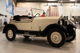 Opel 4/20 PS Luxus-Zweisitzer (1928) - in über 1'800 Stunden restauriert - auf dem Opel-Stand (Techno Classica 2013)
