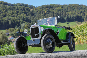 Opel 4 PS "Laubfrosch" (1924) – Lieber langsam ums Eck: Die zeitgenössische Presse schrieb von einer "bemerkenswert schlechten Strassenlage" Opel 4 PS "Laubfrosch" (1924) – Lieber langsam ums Eck: Die zeitgenössische Presse schrieb von einer "bemerkenswert schlechten Strassenlage"