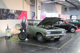 Opel Admiral (1965) - bei den Selbermachern - Techno Classica 2016