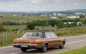 Opel Admiral (1974) - Das schwarze Dach gibt eine schönen Kontrast