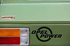 Bild: Opel Ascona 19 SR (1974) - der Rallye-Kleber steht auch der Serienlimousine