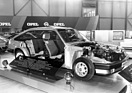 Opel Ascona (1982) - am Genfer Automobilsalon von 1982 - Schnittmodell zeigt die 'Geheimnisse' des neuen Fronttrieblers