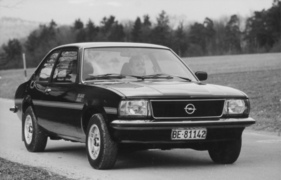 Opel Ascona Black Jack 2.0 (1979) – Schwarz wie die Nacht