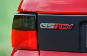 Opel Astra GSi 16V (1991) - Kennzeichnung des schnellsten Opels