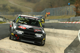 Opel Calibra (1998) am ersten VLN-Rennen der Saison von 2019 (65. ADAC Westfalenfahrt) am Nürburgring