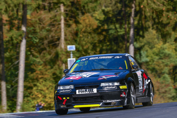 Opel Calibra (1998) beim 8. Lauf der VLN 2018 (50. ADAC Barbarossapreis)