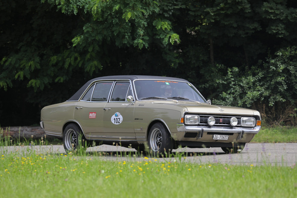 Bild Opel Commodore (1968) - Startfeld 1 "Oldtimer und Sportwagen" - Oldtimer GP Brugger Schachen 2024