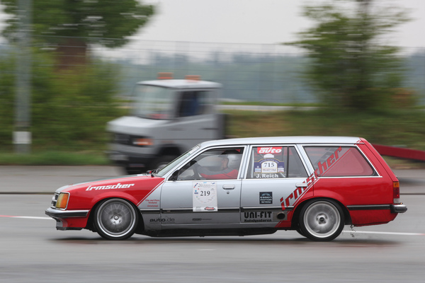 Opel Commodore Caravan (1980) - mit V8-4-Liter-Motor und 286 PS für Driftwettbewerbe aufgebaut - Motorworld Classics Bodensee 2022