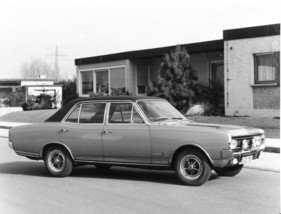 Opel Commodore GS (1968) - als Limousine mit 2,5-Liter-Sechszylinder und 130 PS Opel Commodore GS (1968) - als Limousine mit 2,5-Liter-Sechszylinder und 130 PS