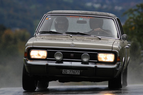 Opel Commodore GS (1968) am Michaelskreuzrennen 2011 (Startnummer 282)