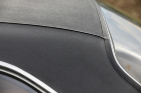 Opel Commodore GS/E Coupé (1974) – Das Dach war bei GS und GS/E ab 1976 serienmässig mit Vinyl bezogen