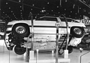 Opel Corsa (1983) - mit dem Kleinwagen jetzt auch in der Kompakt-Kategorie vertreten, produziert wird der Wagen in Saragossa (Spanien) - am Genfer Automobilsalon von 1983