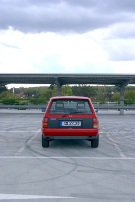 Opel Corsa GSi (1989) – schmales Auto mit breiten Reifen