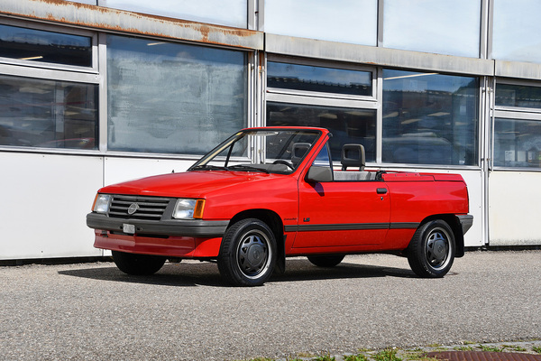 Opel Corsa Irmscher i130 (1989) - Lot 42 an der Oktober-Versteigerung der Oldtimer Galerie am 12. Oktober 2024