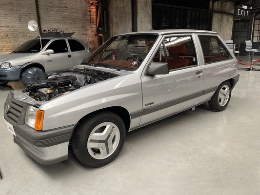 Opel Corsa Luxus (1983) – Sonderausstellung "125 Jahre Opel-Automobile" im "Nationalen Automuseum – The Loh Collection"