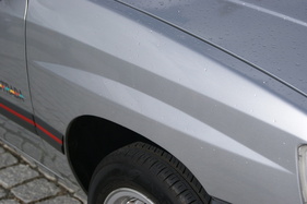 Opel Corsa Strada (1992) – Ausgestellte Kotflügel hatte nur der Dreitürer