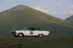 Opel Diplomat (1966) - an der Ennstal Classic 2011 (EP4 169)