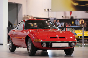 Opel GT 1900 (1969) - bis heute ein sensationeller Wurf - Techno Classica 2016