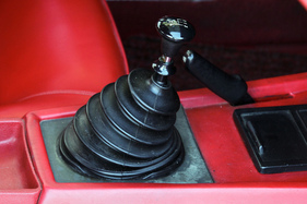 Opel GT 1900 (1971) – Der Schalthebel schein Hula-Hoop zu tanzen