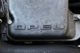 Opel GT 1900 (1971) – Herstellerstolz auf dem Ventildeckel