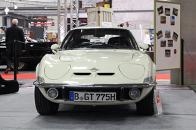 Opel GT 1900 (1972) - in Weiss - Motorworld Classics Berlin 2019