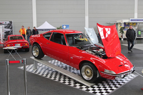 Opel GT (1969) - mit nicht ganz originalen Rädern - Motorworld Classics Bodensee 2019
