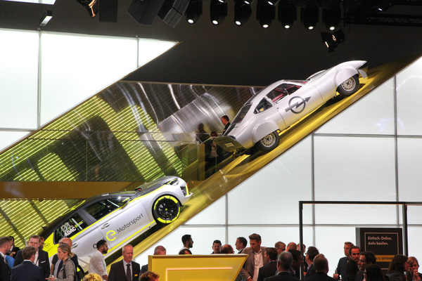 Opel GT Elektro (1971) - fuhr damals Geschwindigkeitsrekorde ein - IAA in Frankfurt 2019