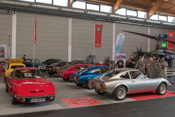 Opel GT - am Stand vom Opel GT Club Zollern-Alb befanden sich zehn Opel GT - Motorworld Classics Bodensee 2018